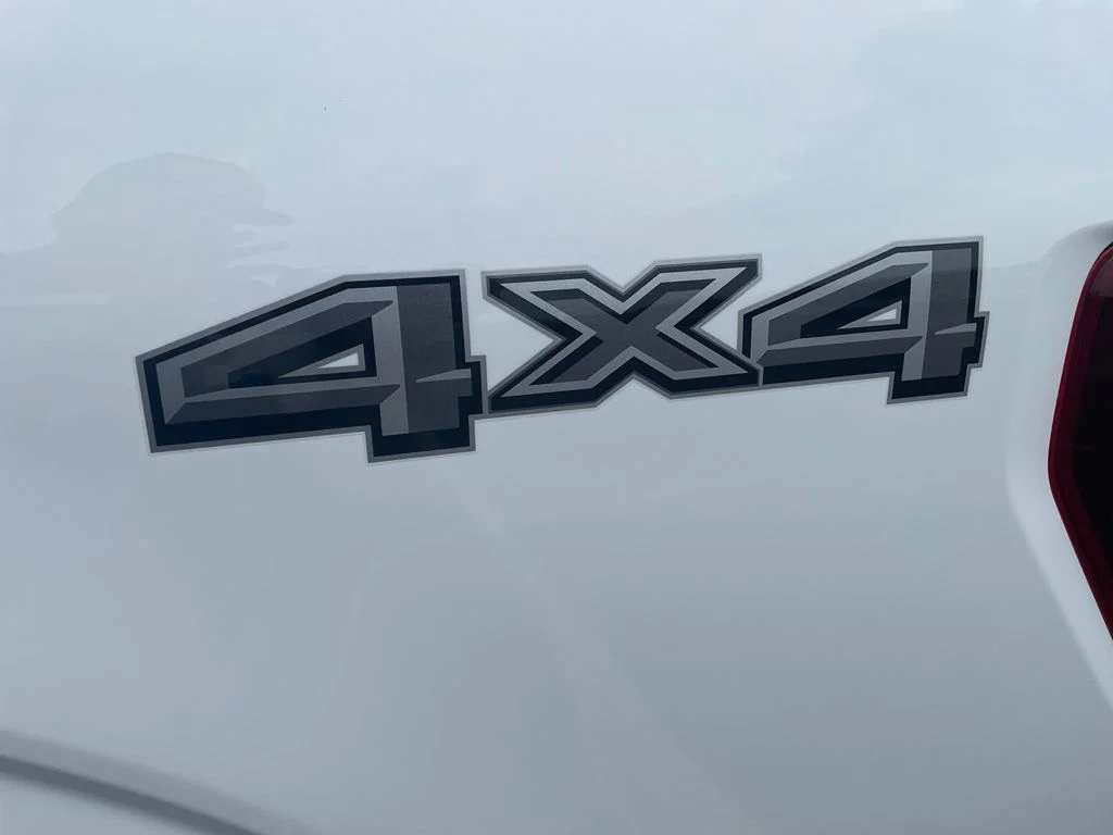 Used 2026 Oxford White Ford XLT image 11