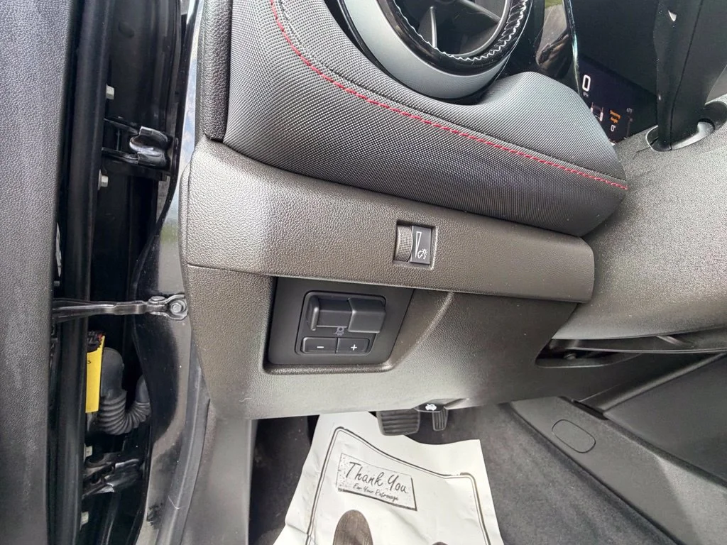 Used 2023 Black Chevrolet Z71 image 16