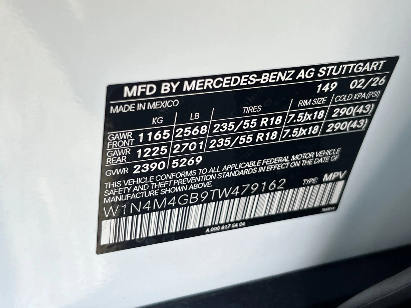 New 2026 White Mercedes-Benz GLB 250 image 27