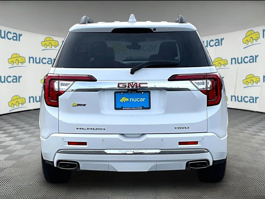 Used 2023 White Frost Tricoat GMC Denali image 5