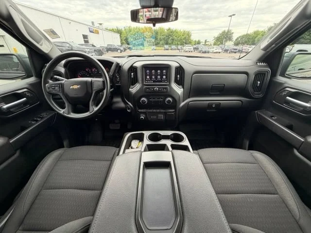 Used 2022 Black Chevrolet Custom image 9