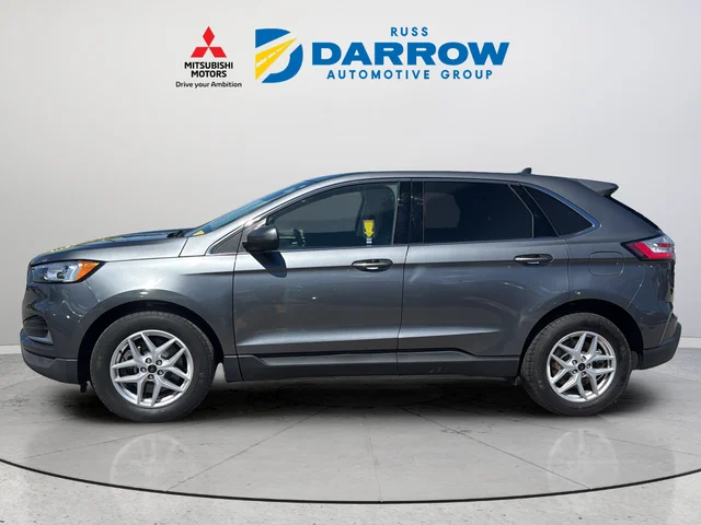 Used 2024 Gray Ford SEL image 2