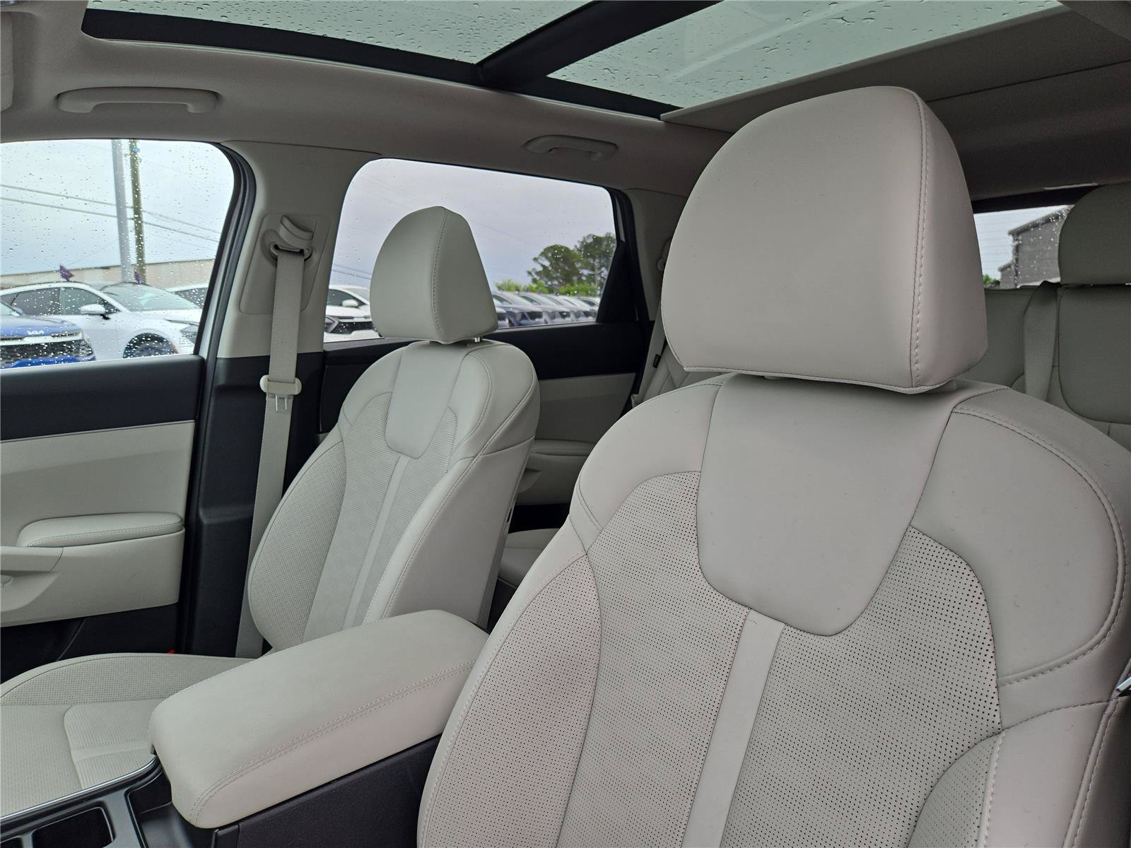Certified Used 2025 Glacial White Pearl Kia S image 24