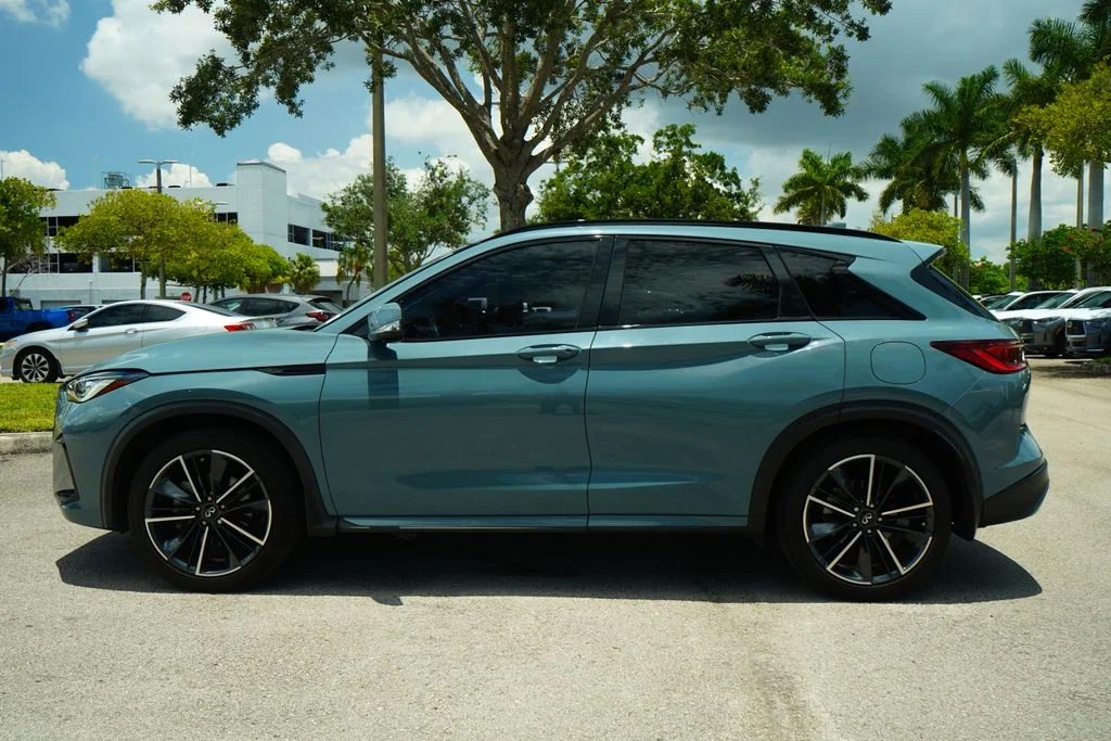 Used 2023 Gray INFINITI SPORT image 9