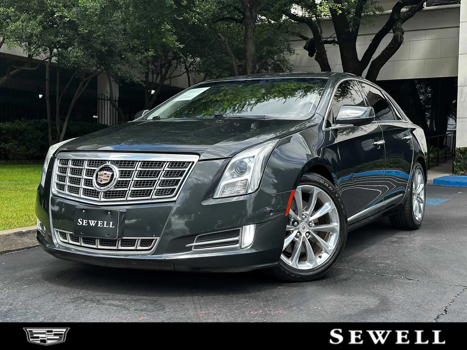 2014 Cadillac XTS 3.6L FWD Luxury Collection's photo