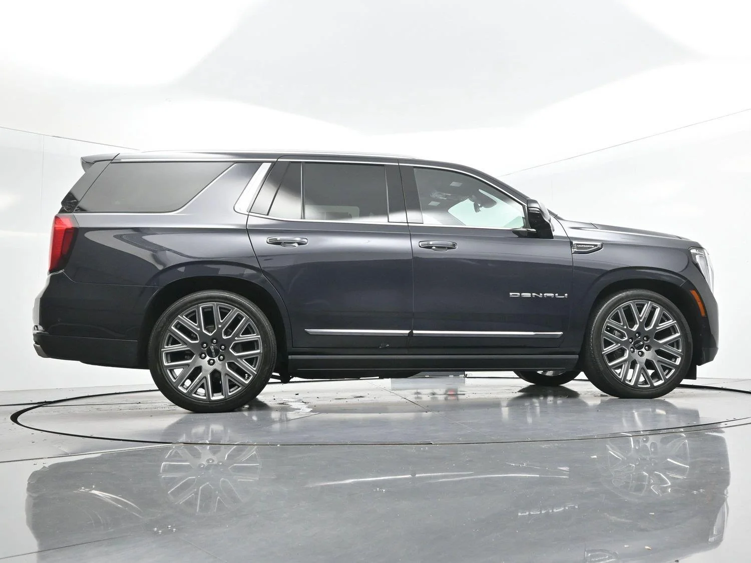 Used 2025 Titanium Rush Metallic GMC Denali Ultimate image 60