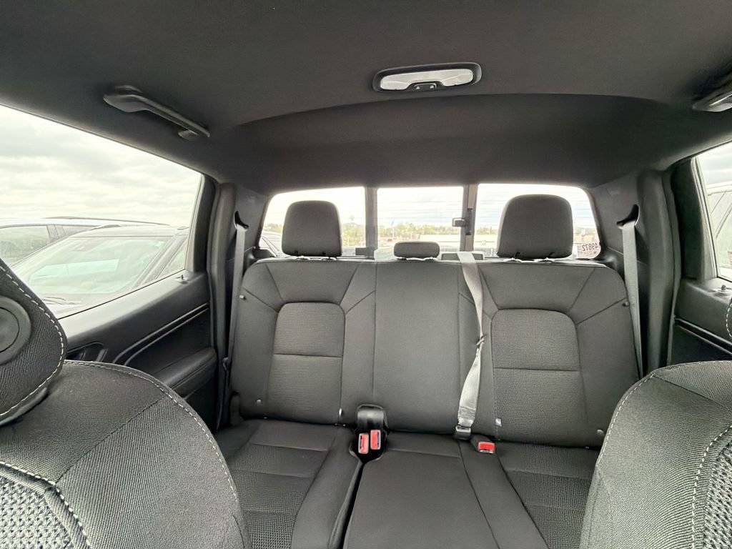 New 2026 Onyx Black GMC Elevation image 28