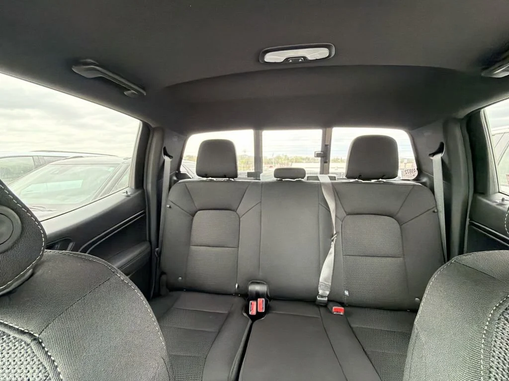 New 2026 Onyx Black GMC Elevation image 28