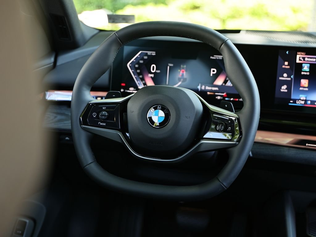 New 2027 Dark Graphite Metallic BMW 530i image 28
