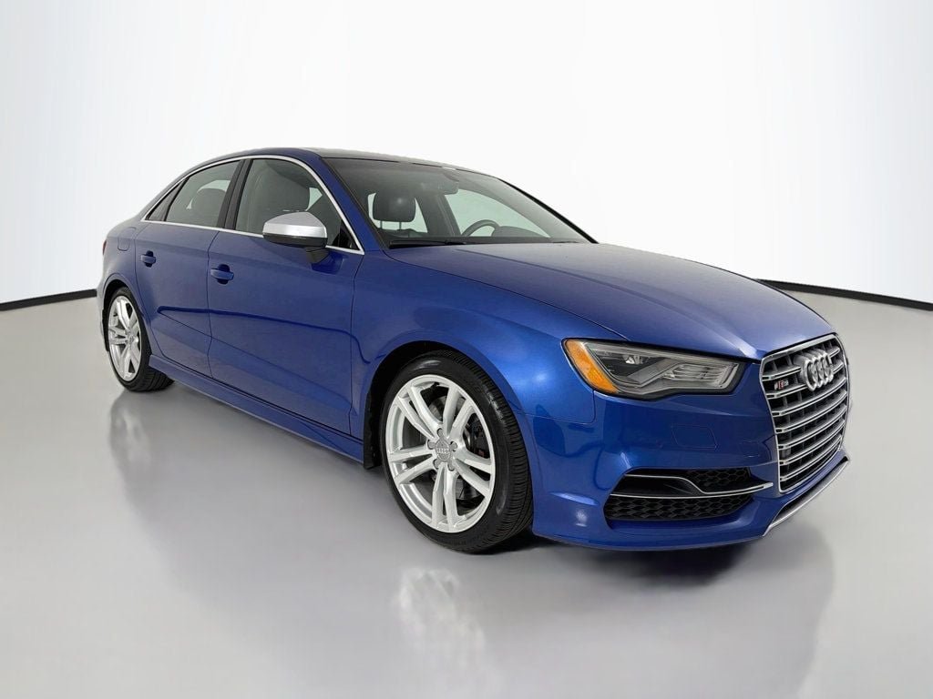Used 2016 Sepang Blue Pearl Effect Audi 4dr Sedan quattro 2.0T Premium Plus image 1