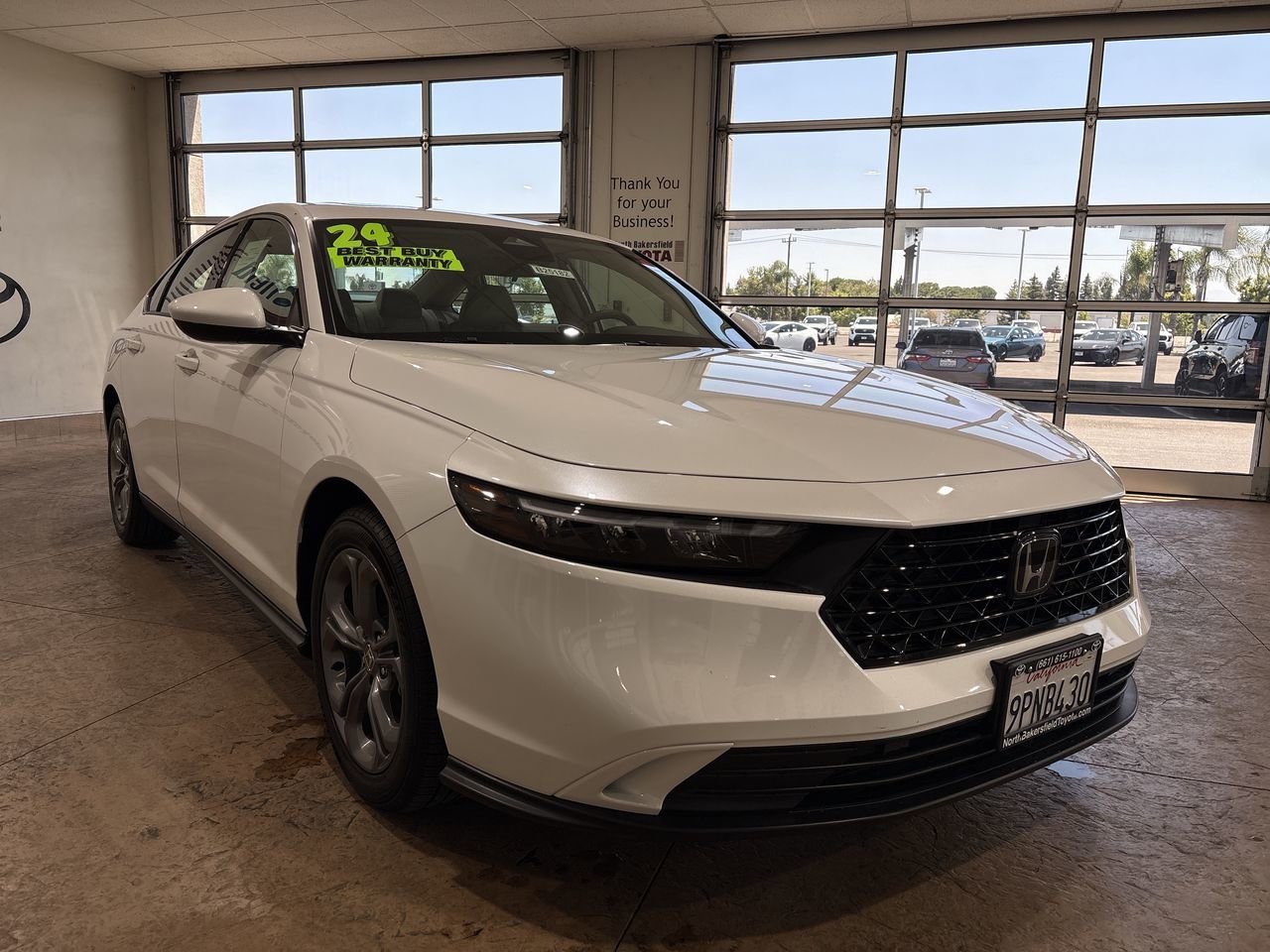 Used 2024 White Honda EX image 4