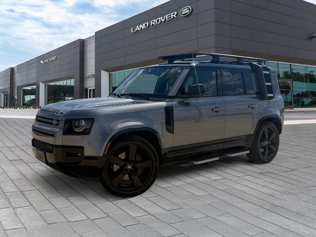 Used 2023 Eiger Grey Metallic Land Rover X-Dynamic SE image 1