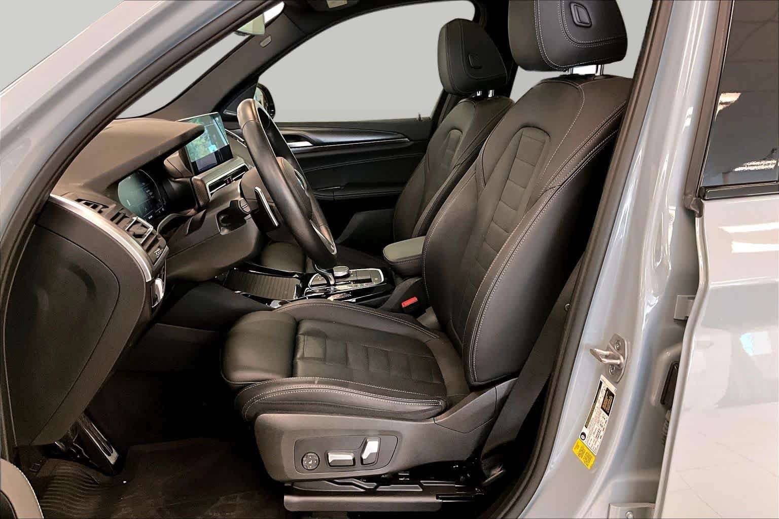 Used 2023 Brooklyn Grey Metallic BMW sDrive30i image 7