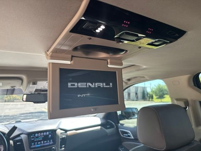 Used 2020 White GMC Denali image 11