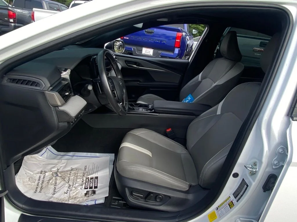 Used 2025 White Toyota SE image 6