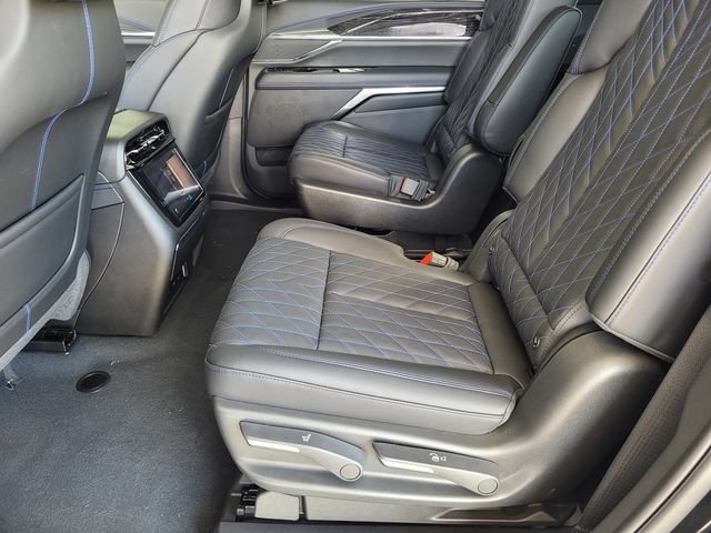 2026 Cadillac Escalade IQL Sport - Photo 15