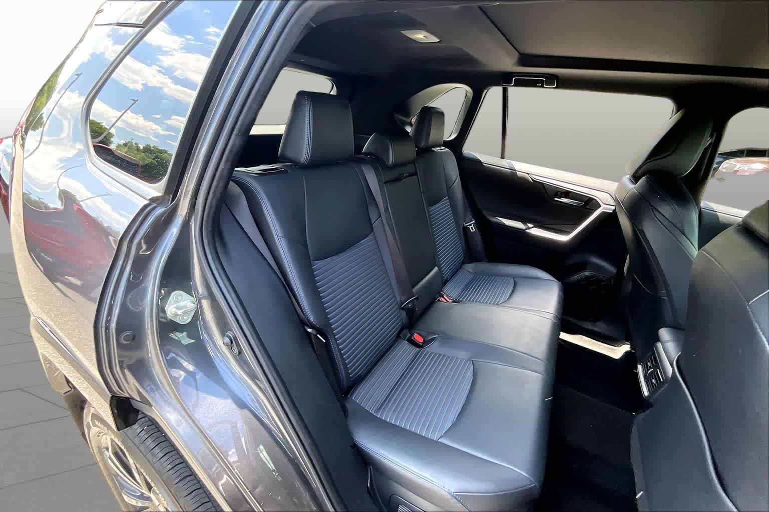 Used 2022 Magnetic Gray Metallic/Midnight Black Metallic Toyota Hybrid XSE image 21