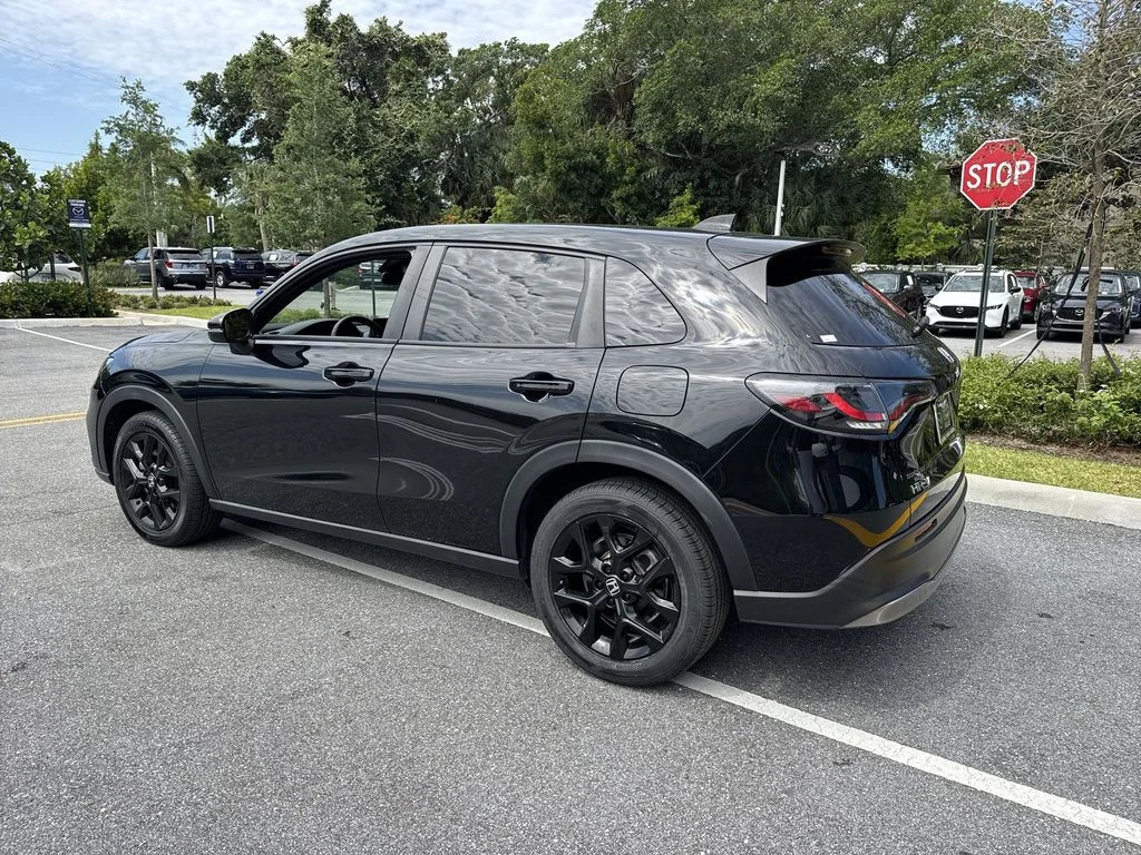 Used 2023 Crystal Black Pearl Honda Sport image 12