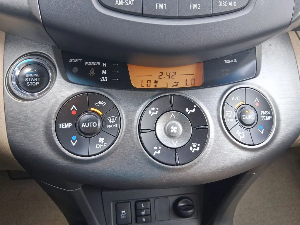 Used 2010 Brown Toyota Limited image 22