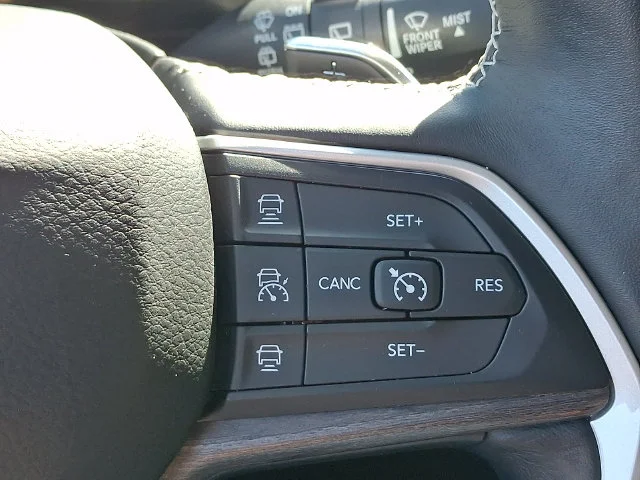Used 2021 White Jeep Limited image 23