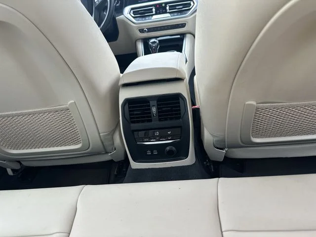 Used 2019 Black BMW 330i image 25