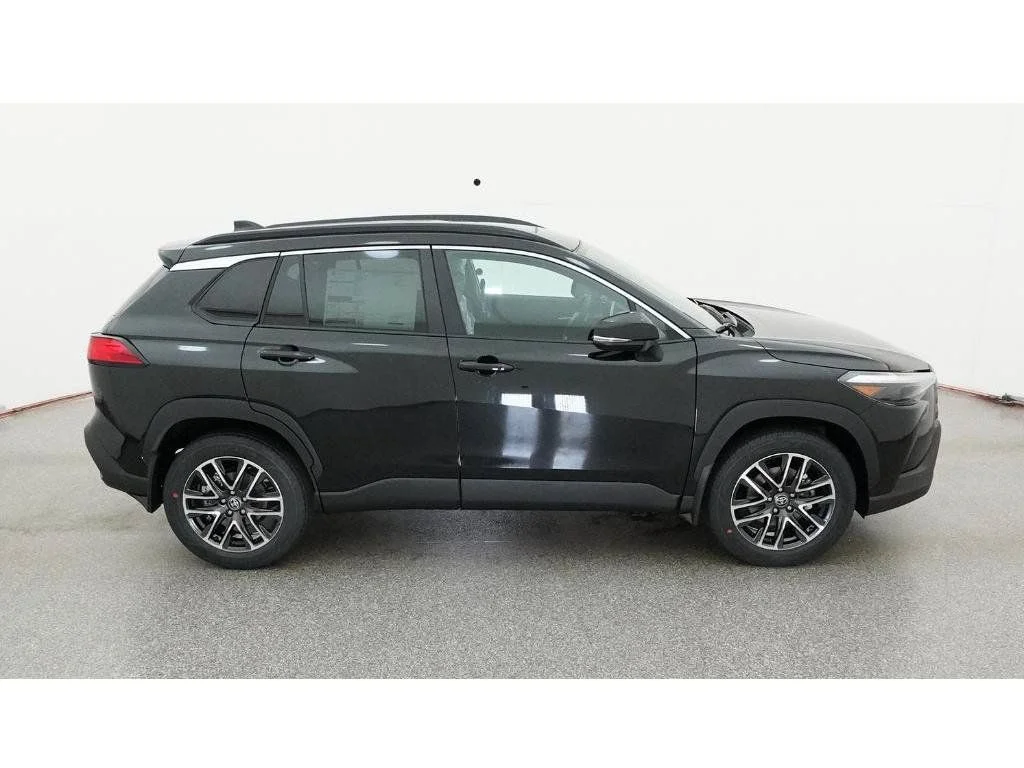 New 2026 Jet Black Toyota XLE image 14