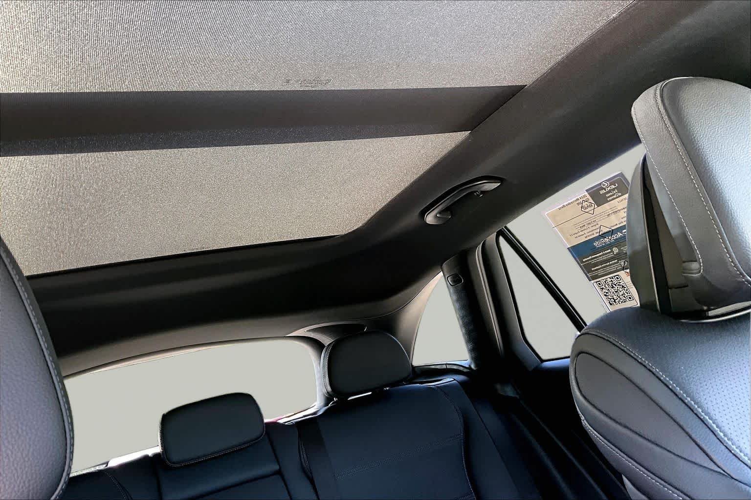 Used 2024 Graphite Grey Metallic Mercedes-Benz GLC 300 image 26