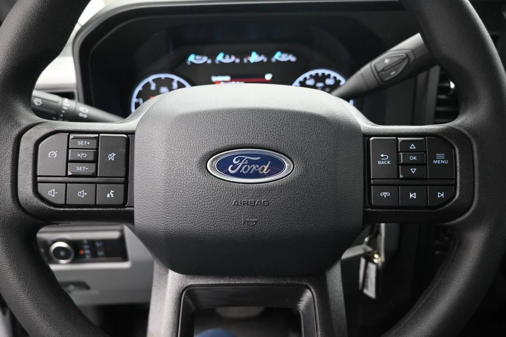 New 2026 Oxford White Ford XL image 10