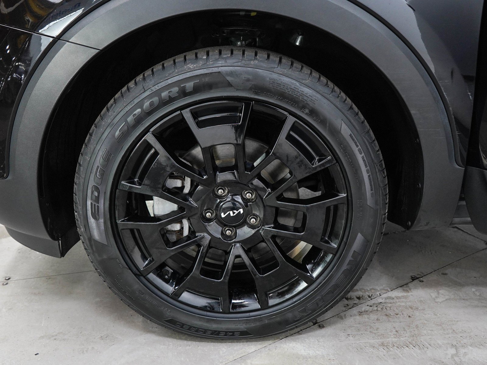 Used 2022 Black Copper Kia SX AWD image 34