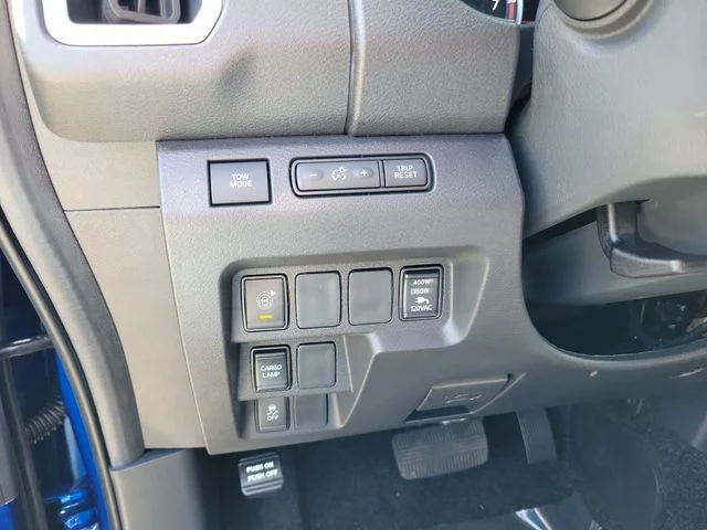 New 2026 Bluestone Pearl Nissan Crew Cab SV image 10