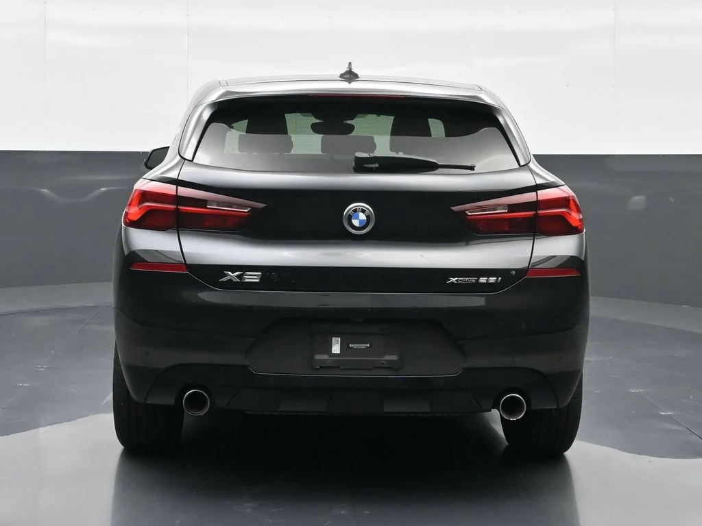 Used 2021 Black BMW xDrive28i image 7