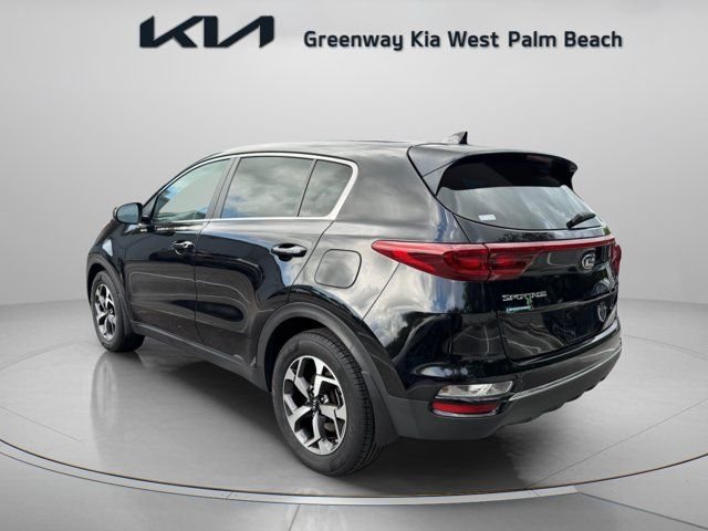 Used 2022 Red Kia LX image 5