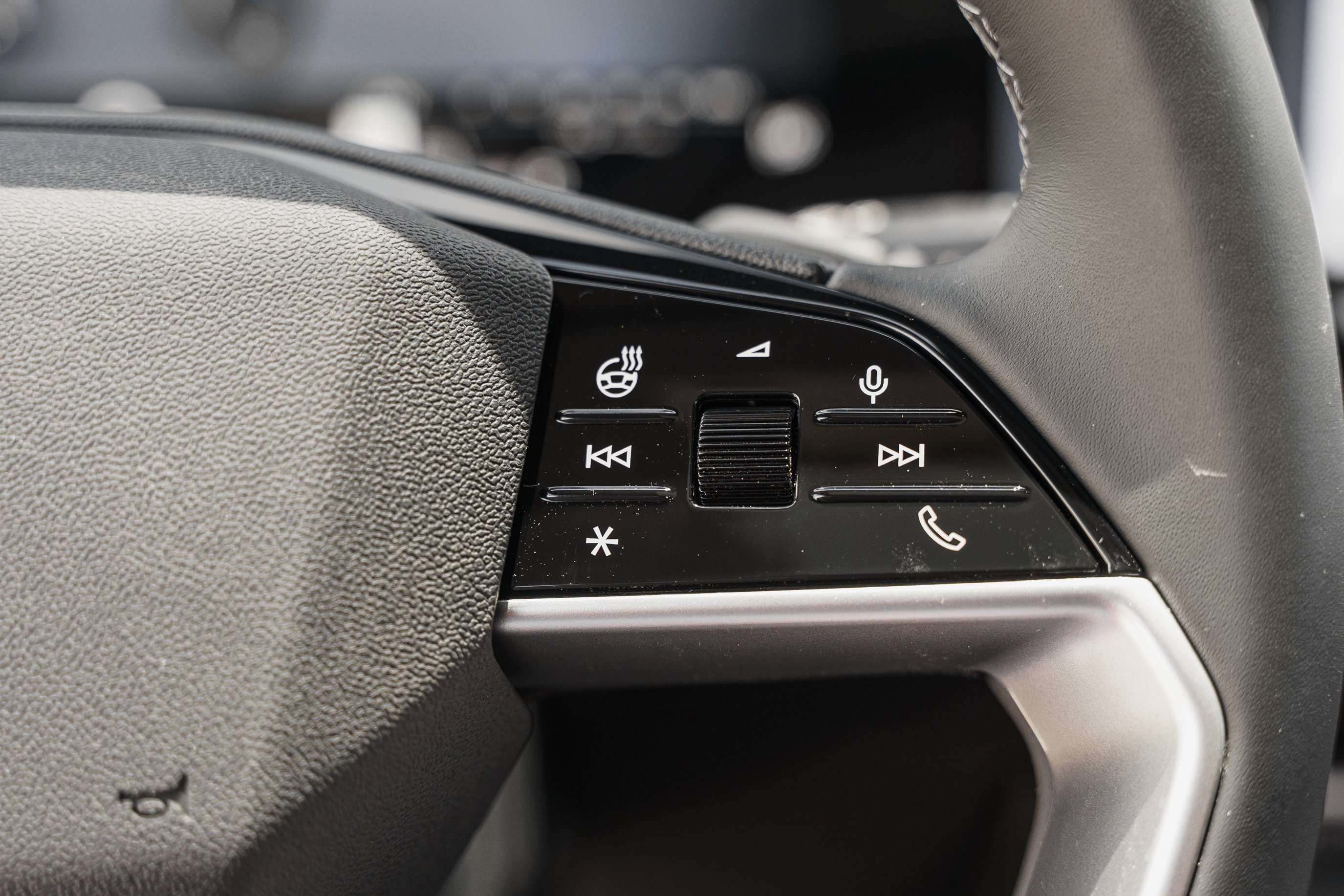 New 2026 Daytona Gray Pearl Effect Audi Premium Plus image 19