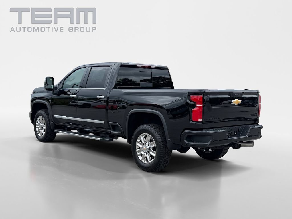 New 2026 Black Chevrolet High Country image 5
