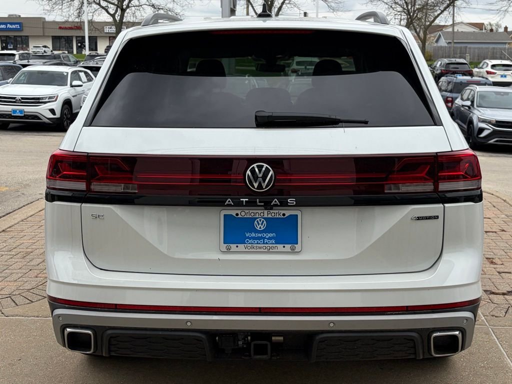 New 2026 Opal White Pearl Volkswagen Peak Edition image 5