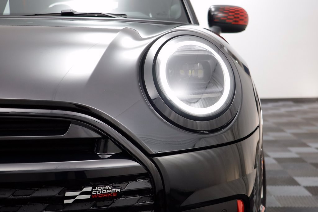 New 2026 Midnight Black MINI Iconic image 5