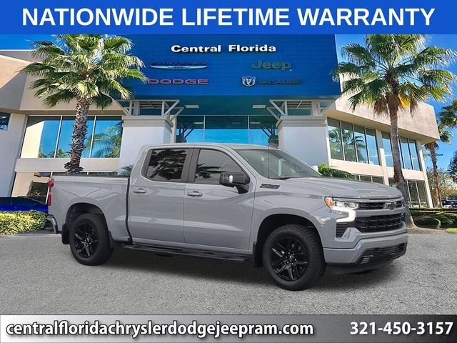 Used 2025 Gray Chevrolet RST image 1