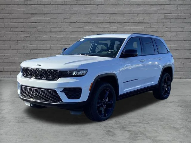 New 2025 Bright White Clear-Coat Exterior Paint Jeep Altitude image 7