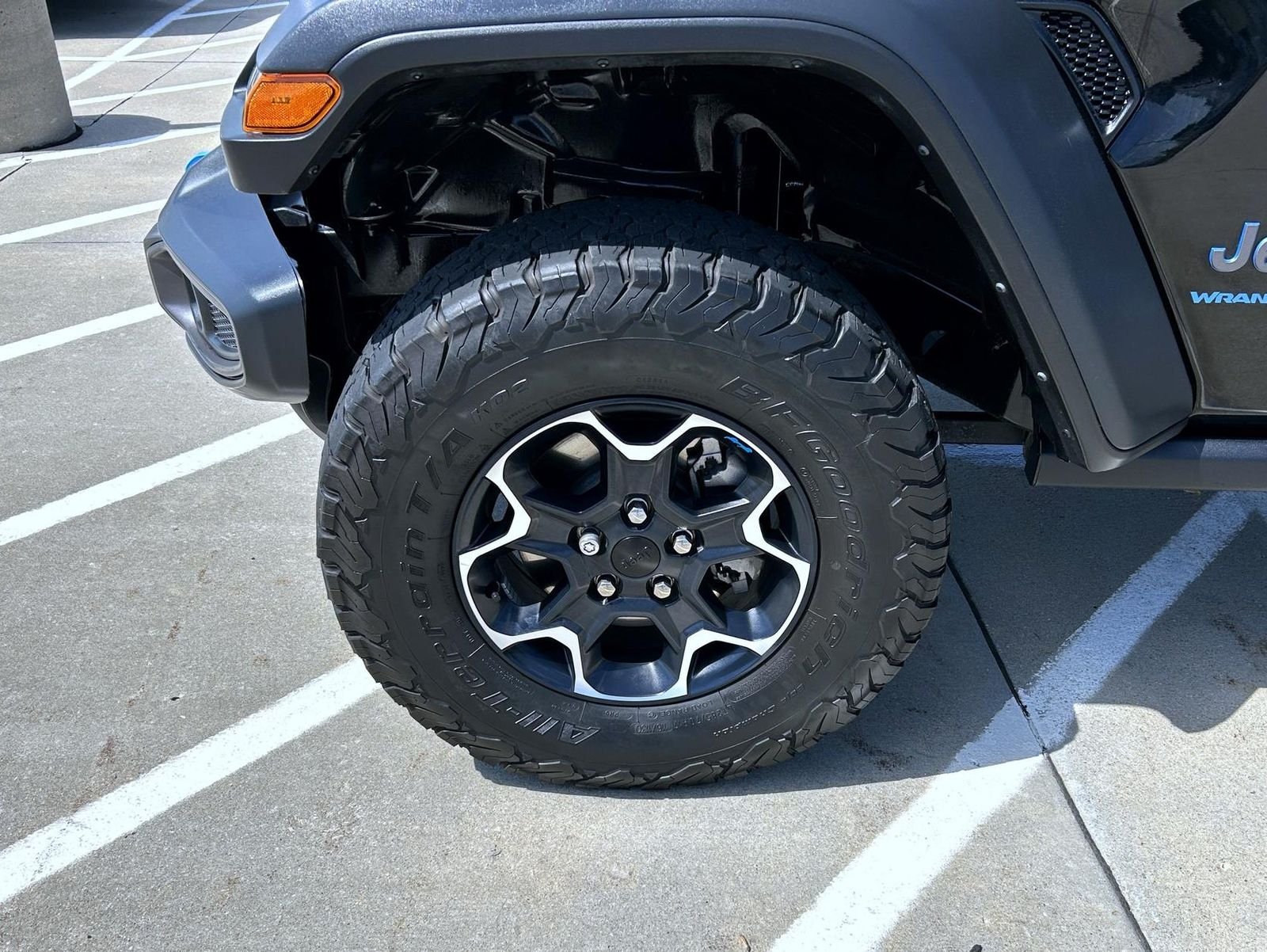 Used 2023 Black Jeep Rubicon 4xe image 21