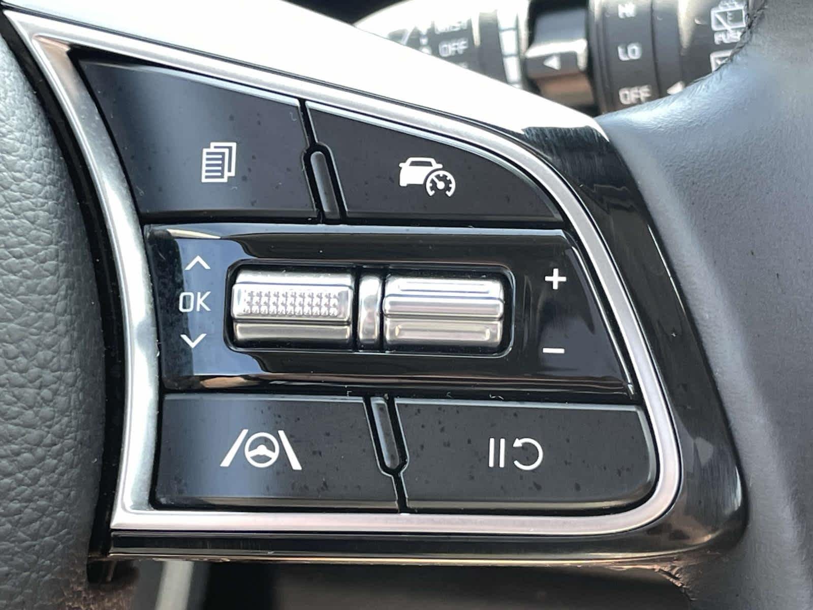 Used 2024 Gravity Gray Kia EX image 28