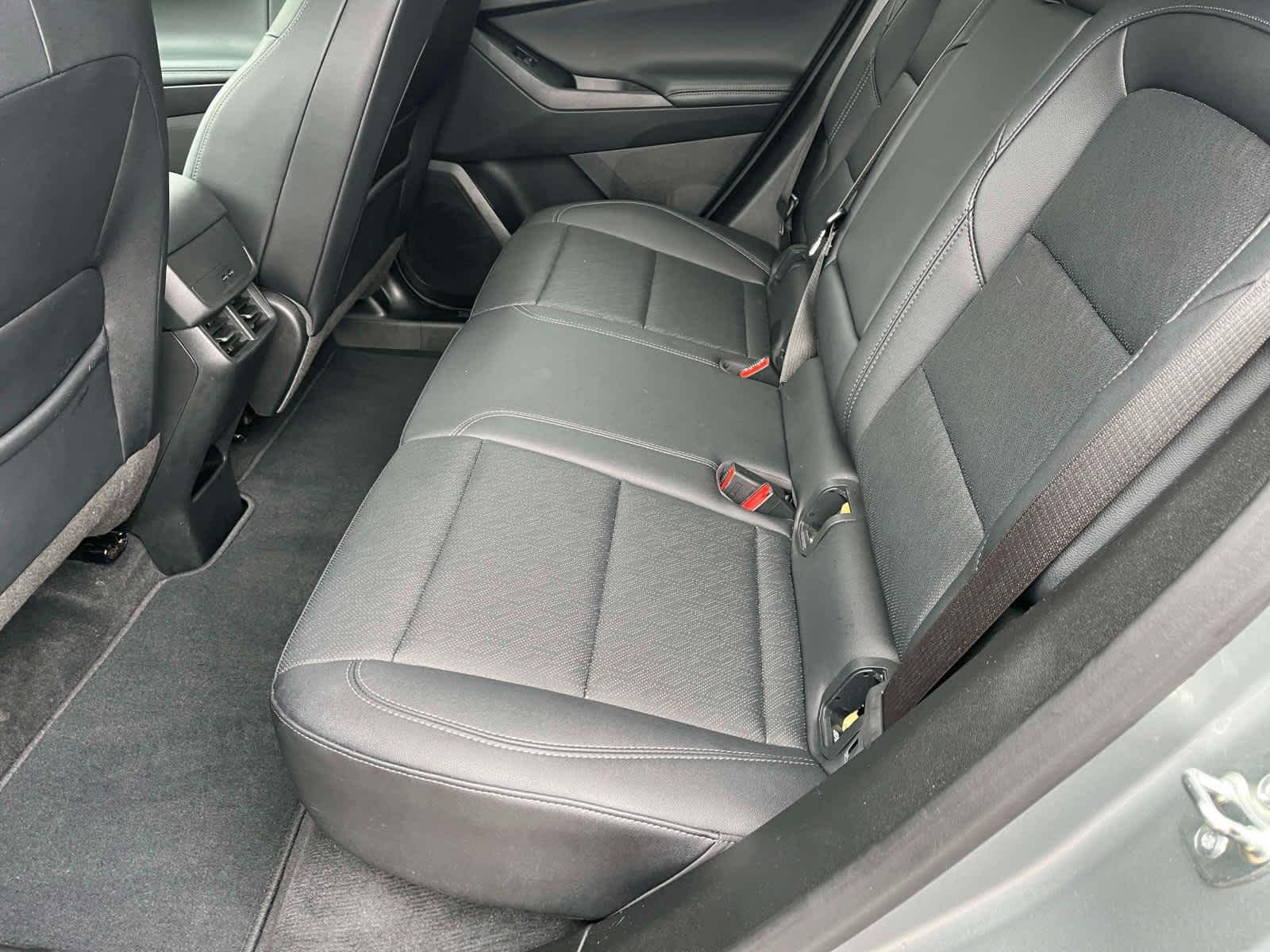 Used 2025 Sterling Gray Metallic Chevrolet LT image 22