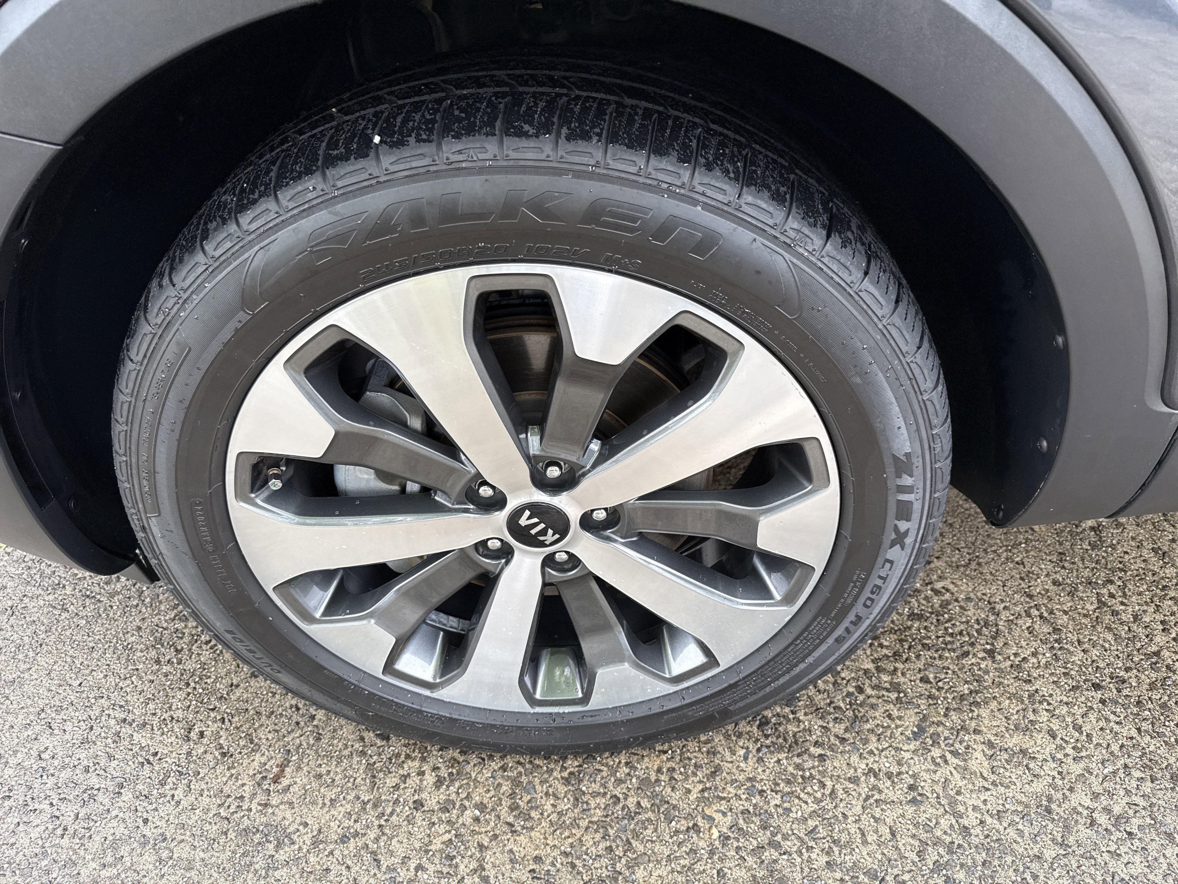 Used 2021 Gravity Grey Kia S image 11