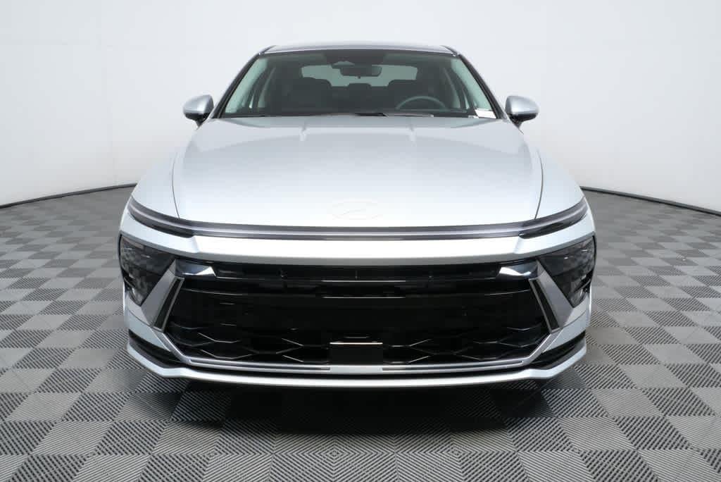 New 2026 Aero Silver Hyundai SEL Sport image 4