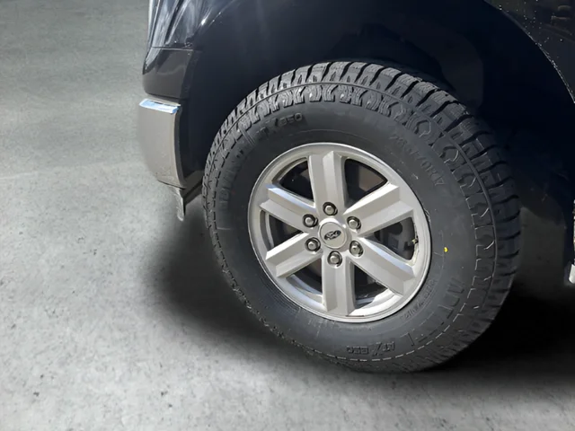 Used 2023 Black Ford XLT image 22