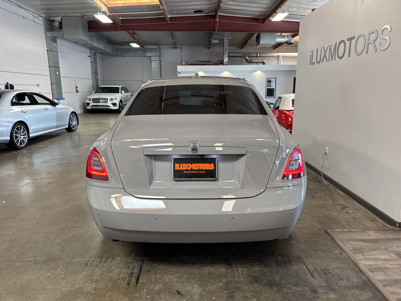 Used 2022 Gray Rolls-Royce Base image 8