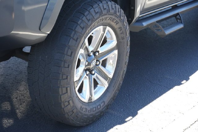 Used 2016 Gray Toyota Limited image 9