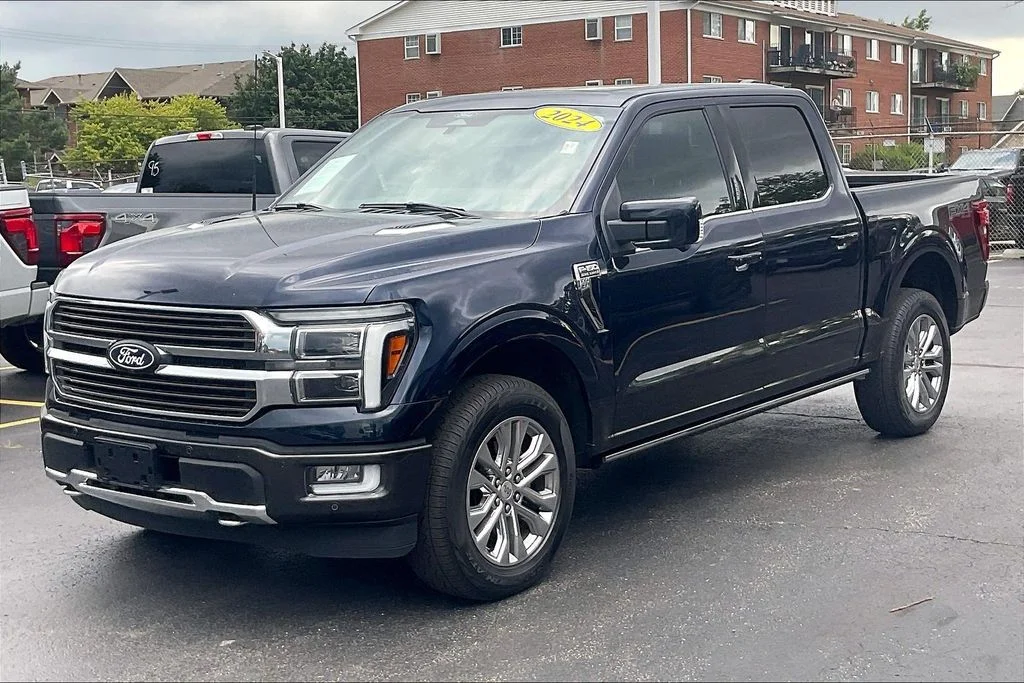 Used 2024 Blue Ford King Ranch image 11