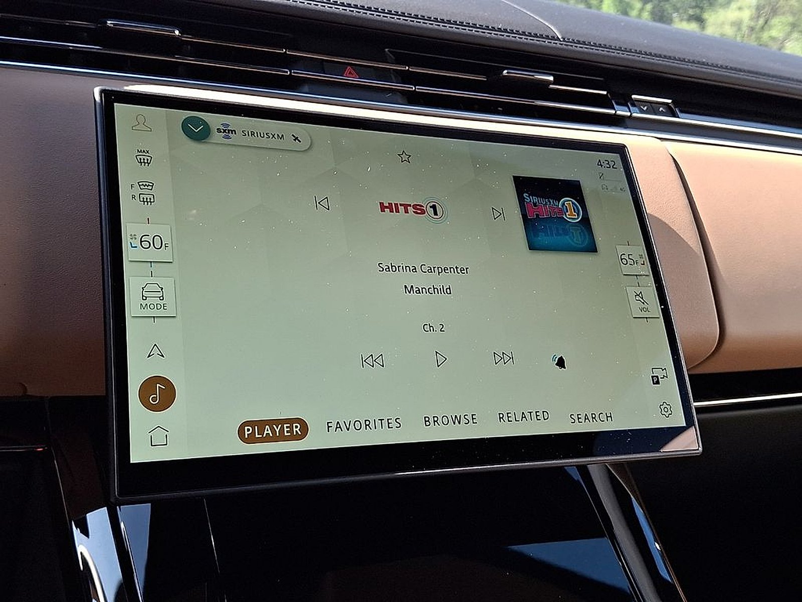 New 2026  Land Rover P400 Dynamic SE image 16