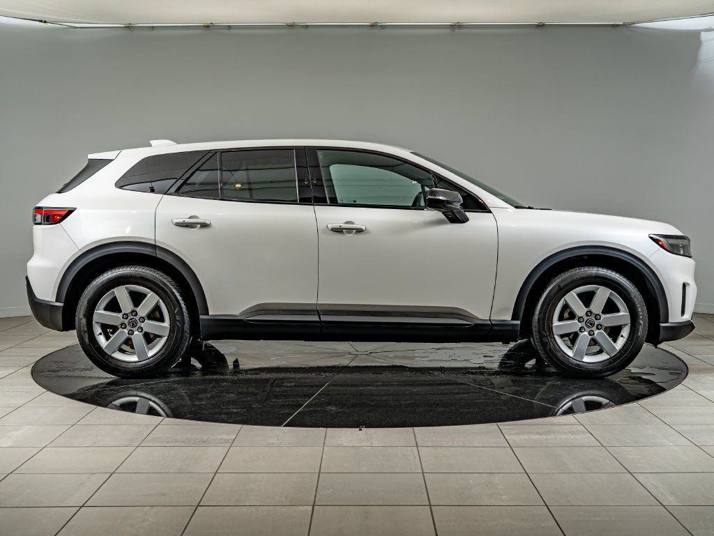 Used 2024 Snowfall Pearl Honda EX image 4