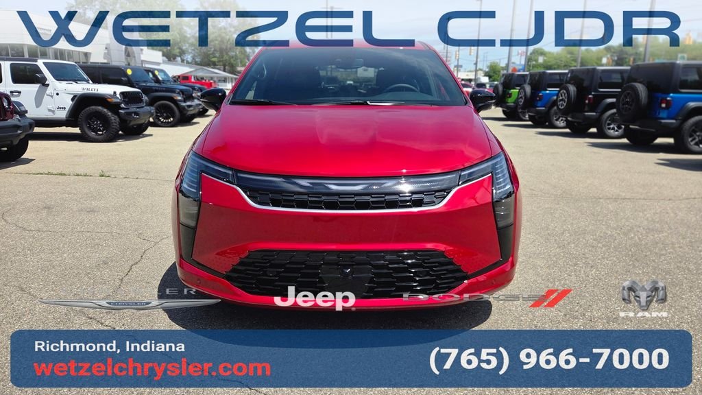 New 2027 Red Hot Pearl-Coat Exterior Paint Chrysler Select image 2